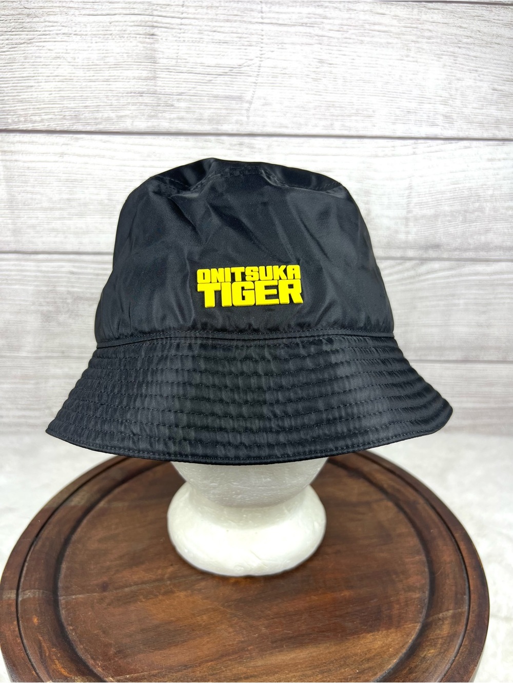 Onitsuka Tiger Black Nylon Bucket Hat Size M Japan Hypebeast Streetwear Outdoor